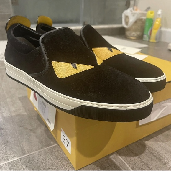 FENDI SUEDE MONSTER EYE SHOES BRAND NEW SZ 11 DUSTCOVERS BOX PAPERS INCLUDED - Picture 3 of 5